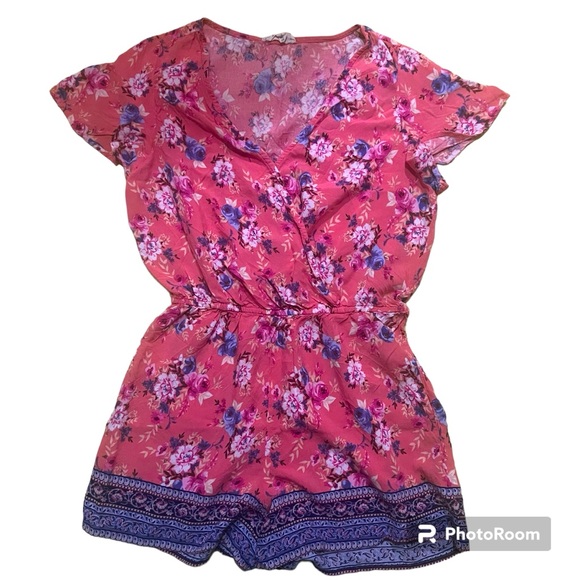 Kingston Grey wrap style romper size large Lg L floral print - Picture 1 of 4